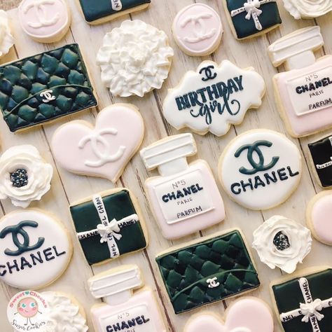 Facebook Chanel Cookies, Chanel Birthday Party, Chanel Cake, Chanel Birthday, 45th Birthday, Bridal Shower Inspo, Sweet Cheeks, 65th Birthday, Birthday Dinners