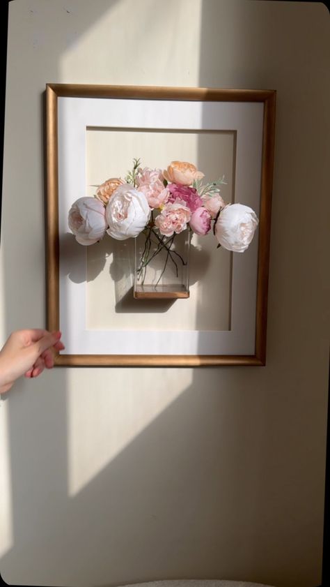 Sandy | wall vase diy , i tried this decor trend and am obsessed 😍, can be used for real or artificial flowers 💐 #diy #diydecor #wallhanging… | Instagram Small House Wall Decor, Picture Frame Diy Decor, Flower Vase On Wall, Flower Decorations Diy Wall Art, Pinterest Diy Room Decor, Wall Vase Diy, Bedroom Wall Decor Ideas Small Rooms, Wall Vases With Flowers, Diy Floral Wall Decor