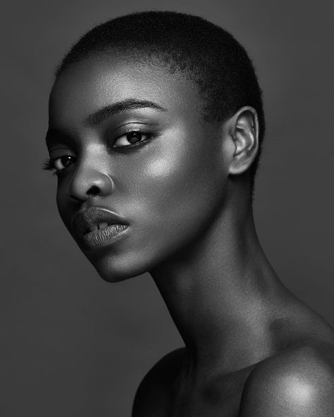 Our Top Beauty Instagrams This Week, May 3rd : Who Was Your Fave? | BN Style Yvonne Victoria, Glamour Headshots, Flow Photography, Woman Face Photography, Dark Skin Models, Adut Akech, Jackie Aina, New York Beauty, Test Shoot