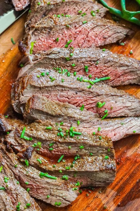 The Best Air Fryer London Broil Recipe - Instant Pot #instantpot Air Fryer London Broil, London Broil Marinade, London Broil Recipe, Broiled Grapefruit, London Broil Recipes, Grapefruit Recipes, The Best Air Fryer, Garlic Roasted Potatoes, Quick Healthy Lunch