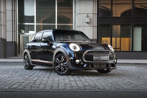 Mini Cooper 4 Door, Black Mini Cooper, Mini Cooper Hardtop, Iconic Cars, Mini Copper, Mini Coopers, John Cooper Works, John Cooper, Hot Hatch