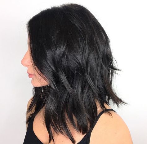 Long Inverted Bob Hairstyles With Layers, Edgy Haircuts Medium Long Layered, Mid Length Dark Hair With Layers, Dark Brown Lob Haircut, Smokey Black Hair, Dark Lob Haircut, Long Bob Black Hair, Black Hair Mid Length, Long A Line Haircut