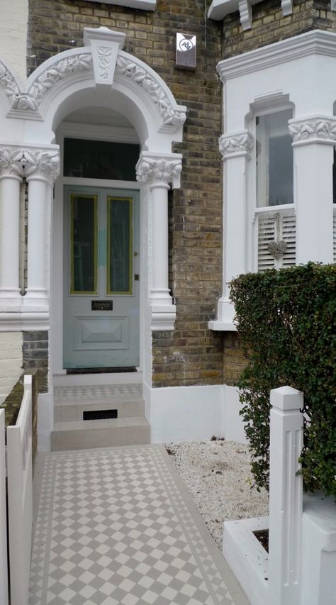 grey and white classic victorian mosaic tile path battersea london Victorian Mosaic Tile, Victorian Front Garden, Victorian Front Door, Front Path, Victorian Front Doors, Front Garden Design, Path Design, Edwardian House, London Garden