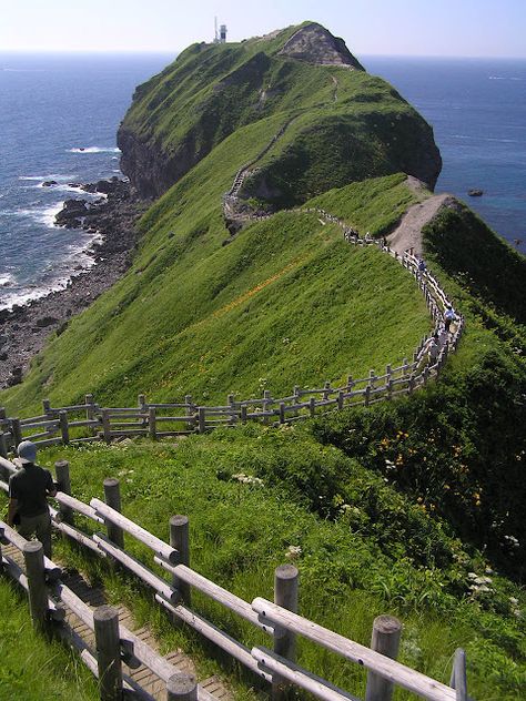 Cape Kamui, Shakotan, Hokkaido, Japan | Wikimedia Hokkaido Japan, Go To Japan, Japanese Landscape, Breathtaking Places, Kyushu, Visit Japan, To Infinity And Beyond, Alam Yang Indah, Asia Travel