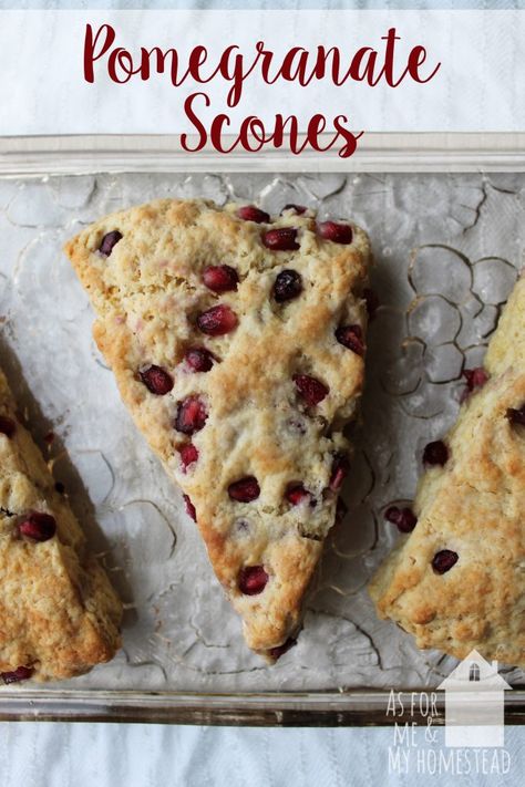 Pomegranate Scones, Cranberry Orange Scones, Pomegranate Recipes, Cranberry Scones, Orange Scones, Cranberry Cream Cheese, How To Make Biscuits, Sweet Breads, Christmas Breakfast