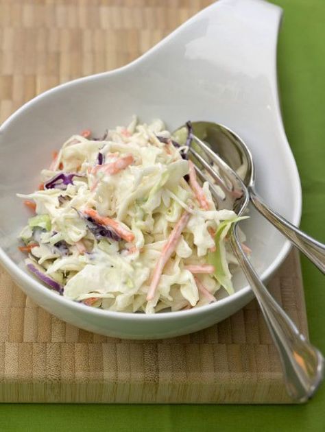 Best coleslaw ever! Add 1 jar of Marie's Coleslaw dressing to 1 bag of coleslaw, half of a red onion & mix well and refrigerate!!!!!voila!!!! Long John Silvers Coleslaw Recipe, Buttermilk Coleslaw Recipe, Shredded Cabbage Recipes, Recipe For Kentucky Fried Chicken, Fried Chicken Ingredients, Simple Eating, Slaw Dressing, Coleslaw Salad, Coleslaw Dressing