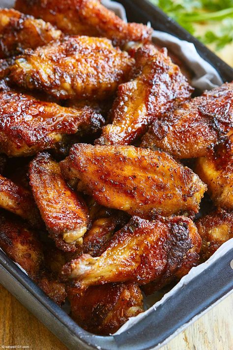 Hot Chicken Wings Aesthetic, Chicken Drumettes Baked, Spicy Chicken Wings Recipe, Wings Recipe Baked, Chicken Wing Recipes Fried, Best Chicken Wing Recipe, Natural Haircuts, Wings Chicken, Crispy Baked Chicken Wings