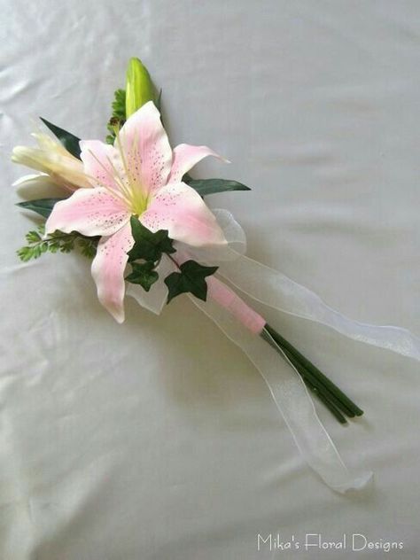 Single Flowers Bouquet, Single Lily Bouquet, Bridesmaid Lily Bouquet, Lilium Flower Bouquets, Single Flower Bridal Bouquet, Single Flower Wedding Bouquet, Single Flower Bouquet Bridesmaid, Single Flower Bridesmaid, Single Flower Bridesmaid Bouquet