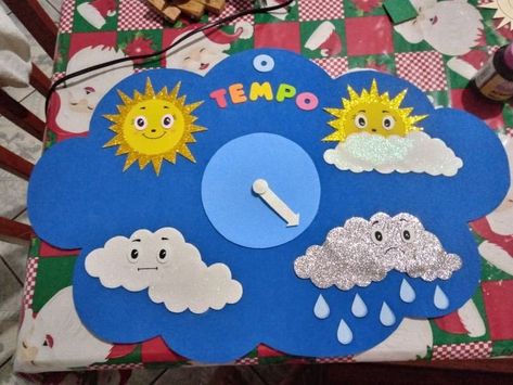 Weather Board Preschool, Easy Math Activities, Kindergarten Decorations, Baby Crafts Diy, Weather Crafts, Weather Chart, Diy Preschool, Homeschool Preschool Activities, Dramatic Play Preschool