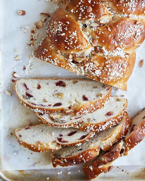 Vegan Challah with Cranberries & Nuts - Izy Hossack - Top With Cinnamon Vegan Challah Bread, Vegan Challah, Eggless Bread, Pearl Sugar, Challah Bread, Yeast Bread, Pastry Brushes, Challah, White Flour