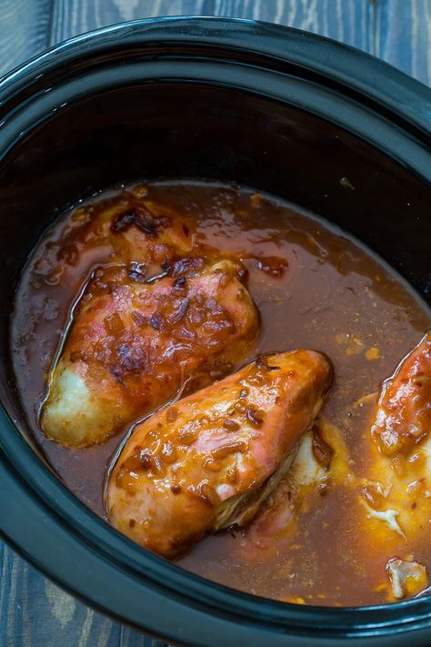 Chicken cooked with Catalina dressing in the slow cooker. Recipes With Catalina Dressing, Catalina Recipes, Catalina Chicken, Catalina Dressing, Peach Preserves, Delicious Family Meals, Southern Kitchen, Crockpot Soup Recipes, Slow Cooked Meals