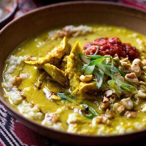 Jakarta-Style Savory Rice Porridge (Bubur Ayam Betawi) Recipe | EatingWell Lowcal Recipe, Breakfast Grain Bowl, Savory Porridge, Savory Oatmeal Recipes, Weekly Recipes, Savory Rice, Turmeric Recipes, Porridge Recipes, Rice Porridge