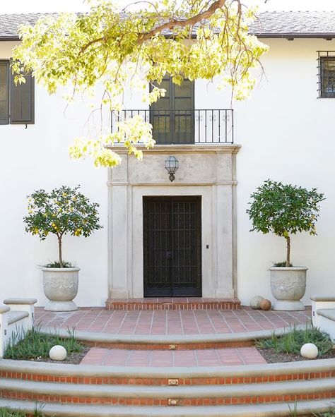 White exterior Burnham Design Balcony Above Front Door, Modern French Homes, Porch Architecture, French Farmhouse Decorating, Country French Farmhouse, Farmhouse Decorating Ideas, Architecture Today, Beautiful Front Doors, Timeless Architecture