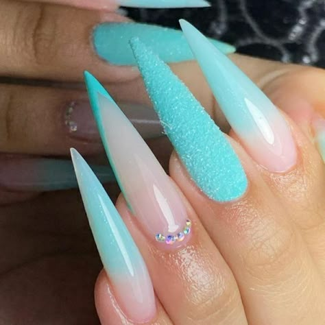 Beach Stilleto Nails, Pastel Blue Nails, Blue Stiletto Nails, Stilleto Nails Designs, Aqua Nails, Nails Creative, Fake Nails Designs, Sassy Nails, Blue Acrylic Nails