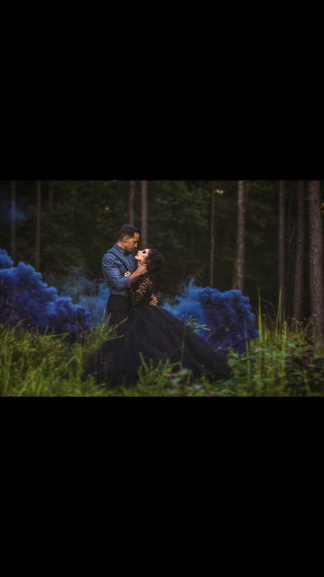 Anime Maternity Shoot, Spooky Maternity Pictures Family, Goth Gender Reveal Ideas, Halloween Maternity Pictures, Dark Maternity Pictures, Horror Maternity Shoot, Witchy Fall Maternity Shoot, Fantasy Maternity Shoot, Halloween Pregnancy Photoshoot