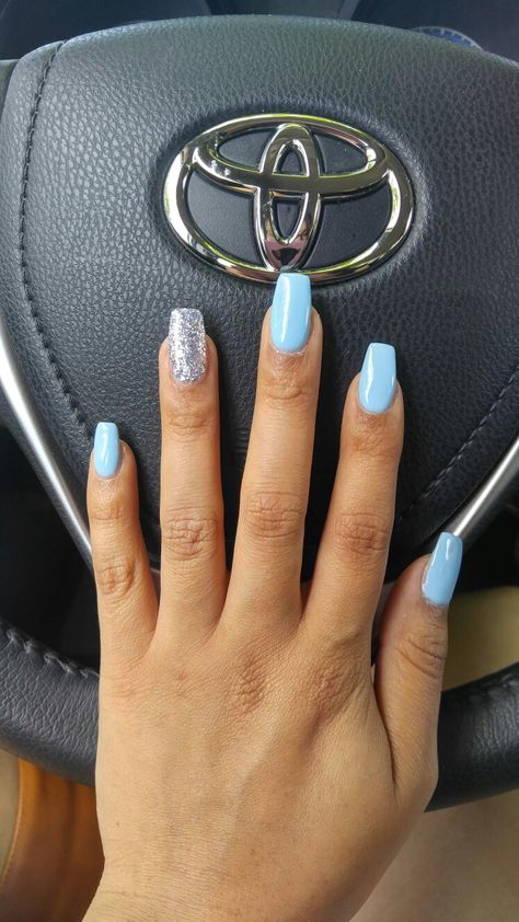 Baby Island blue & silver glitter Sky Blue Sparkle Nails, Cinderella Blue Nails For Prom, Sky Blue Nails With Glitter, Blue Acrylics With Glitter, Pale Blue Nails With Glitter, Nails Acrylic Blue Glitter, Baby Blue Sparkle Nails, Blue With Silver Nails, Nails With One Glitter Nail