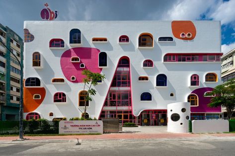 Kindergarten design brightens up with colorful facade - Curbed Real Architecture, Bar Exterior, Kindergarten Design, Kindergarten Lesson Plans, Bright Paintings, Kindergarten Lessons, Kindergarten Science, Kindergarten Crafts, Kindergarten Writing