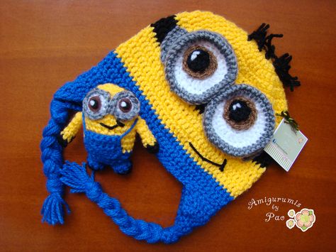 Gorro de Minion 2 ojos con regalo mini minion, 9cm Minion 2, Crochet Christmas Hats, Crochet Beanie Pattern, Beginner Crochet Projects, Beanie Pattern, Crochet Baby Patterns, Crochet Beanie, Christmas Hat, Crochet For Beginners