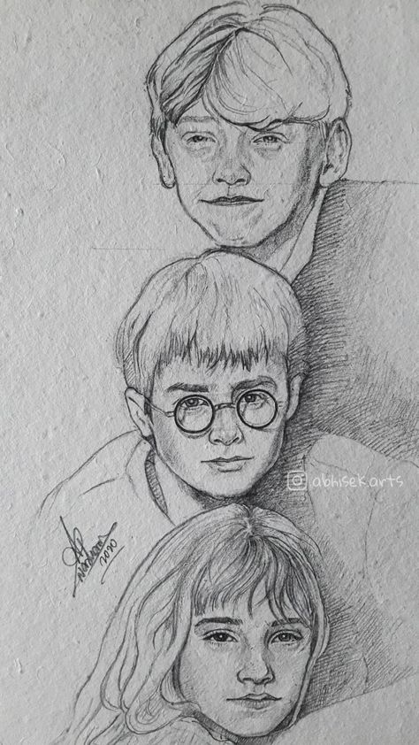 Art Sketches Harry Potter, Pencil Art Drawings Sketches Ideas Simple, Drawing Harry Potter Sketches, Harry Potter Portrait Drawing, Harry Potter Pencil Drawings, Harry Potter Sketch Ideas, Golden Trio Drawing, How To Draw Harry Potter, Harry Potter Sketches Easy