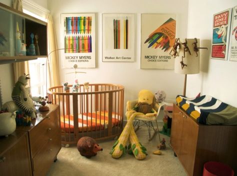 / / / b a b y r o o m / / / Eclectic Kids Room, Eclectic Nursery, Bohemian Nursery, Bohemian Baby, Nursery Style, Baby Room Inspiration, Nursery Room Inspiration, Retro Baby, Nursery Inspo