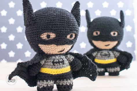 Batman Amigurumi Free Pattern, Batman Crochet Pattern Free, Bat Symbol, Batman Kids, Amigurumi Free, Diy Crochet Projects, Photo Tutorial, Amigurumi Free Pattern, Printable Patterns