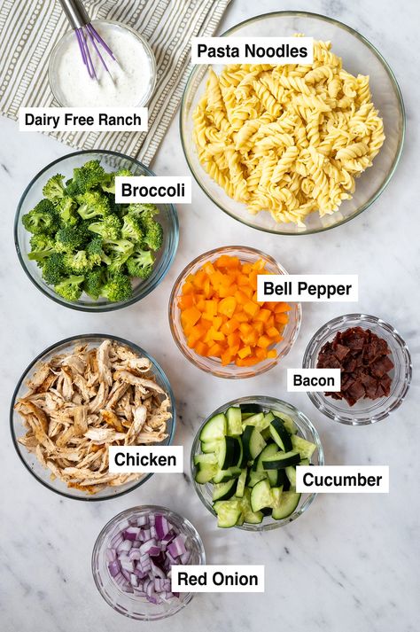 Meal prepping made super easy! This pasta salad in a jar method is a game changer when it comes to meal prepping healthy lunch recipes for the week. And, it’s super nutritious and filling. Today’s recipe is my Chicken Bacon Ranch Pasta Salad, and it is DELICIOUS, gluten free, grain free, and dairy free. #saladjar #mealprep #healthyeating #healthylunch Mason Jar Lunches For Work, Meal Prep For The Week Pasta, Salad Jars Meal Prep, Salad Prep For The Week, Healthy Lunch Recipies, Meal Prep Pasta Salad, Pasta Salad In A Jar, Pasta Salad Meal Prep, Meal Prep Pasta