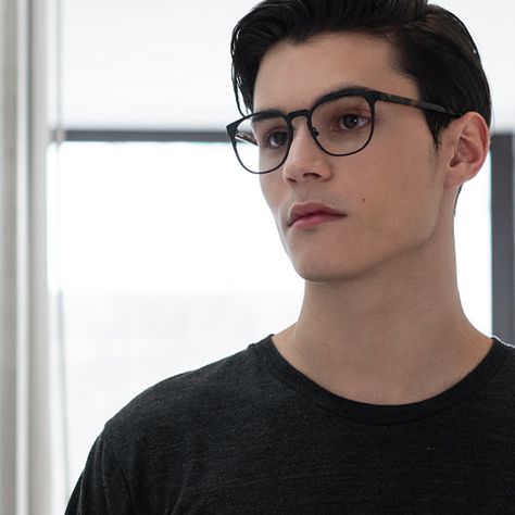 Male Face Claims Glasses, Asian Men Glasses, Glasses 2023, Thick Glasses, Henry Winter, Book Men, Glasses Aesthetic, Glasses Ideas, Asian Men Fashion