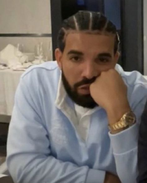 Rnb Aesthetic, Drake Funny, Old Drake, Drake Meme, Drake Photos, Drake Drizzy, Drake Graham, Drake Quotes, Aubrey Drake