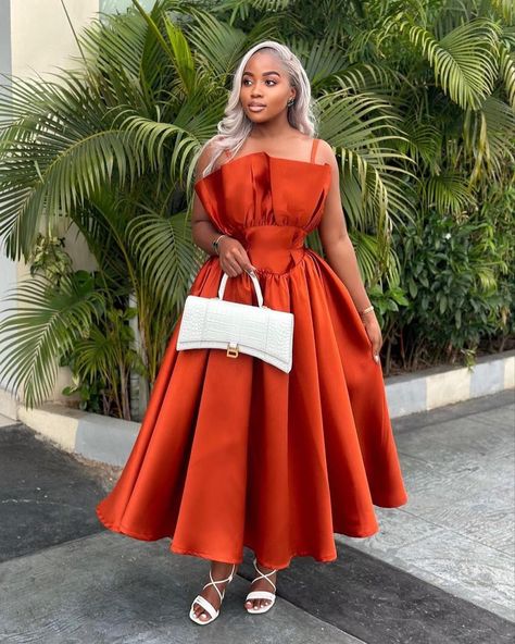 Flared Dresses, Modest Dresses Fashion, Flare Dresses, African Fashion Skirts, Fashion Skirts, African Fashion Women Clothing, African Traditional Dresses, Wedding Attire Guest