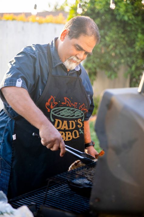 Bold, funny and colorful apron, perfect for the barbecue enthusiast ! This apron makes a great gift idea for anyone who loves to grill and who enjoys an outdoor bbq party. It can be a funny birhtday gift or the perfect choice for the Fathers Day. Also available as a t-shirt and tank top. Colorful Apron, Birthday Attire, Outdoor Bbq Party, Grill Party, Grill Apron, Kiss The Cook, Bbq Apron, 22nd Birthday, Bbq Party