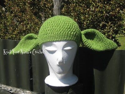 14 Star Wars Crochet Patterns – Crochet Crochet Yoda Hat, Star Wars Crochet, Yarn Box, Hat Patterns Free, Crocheted Hat, Mode Crochet, Crochet Hat Free, Crochet Hats Free Pattern, Crochet Stars