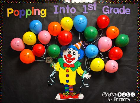 Circus Bulletin Boards, Frog Activities, Kindergarten Freebies, Back To School Bulletin Boards, Class Theme, Balloon Pop, Classroom Bulletin Boards, Carnival Themes, School Bulletin Boards