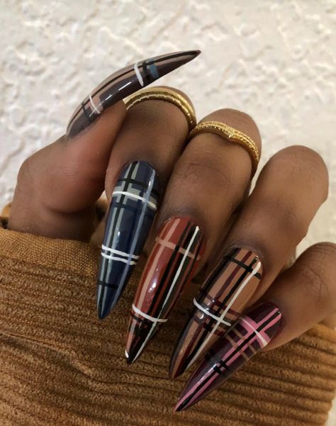 Nails On Black Women, Plaid Nail Designs, Long Acrylic Nail Designs, Plaid Nails, Beauty Nails Design, Winter Nails Acrylic, Gelish Nails, Cat Eye Gel, Fall Plaid