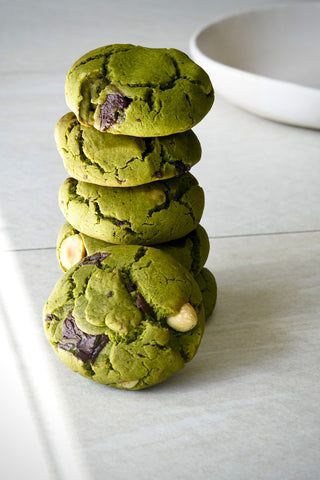 Matcha Vegan Cookies, Matcha Cookies Gluten Free, Matcha Cookies Vegan, Matcha Chocolate Cookies, Gluten Free Matcha Cookies, Vegan Matcha Cookies, Matcha Chocolate Chip Cookies, Matcha Cookies Recipe, Chocolate Chip Cookies Recipes