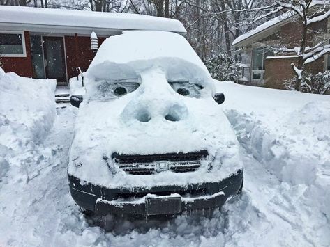 Snow Humor, Christmas Memes Funny, Funny Snowman, Snow Sculptures, Christmas Memes, Snow Art, Snow Fun, 웃긴 사진, Memes Humor