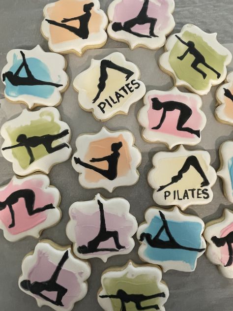 Yoga Cookies, One Smart Cookie, Night Sky Wallpaper, Smart Cookie, Cookie Designs, Royal Icing, Sugar Cookies Decorated, Candy Bar, Pilates