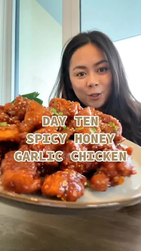 Spicy Honey Garlic Chicken, Crockpot Cube Steak, Tiffy Cooks, Asian Dinners, Easy Asian Recipes, Spicy Honey, Honey Garlic Chicken, Healthy Detox, Fun Baking Recipes