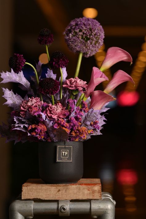 Fall Floral Centerpieces, Hotel Flowers, Luxury Flower Bouquets, Corporate Flowers, Flower Arrangement Designs, Flower Box Gift, Creative Flower Arrangements, Modern Flower Arrangements, Flowers Bouquet Gift