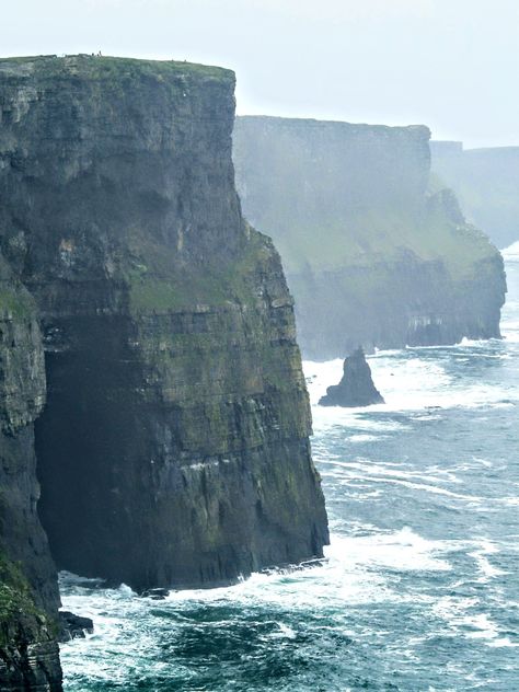 Atlantic Ocean Side Cliff Of Moher, North Atlantic Ocean, Giants Causeway, Makeup Class, Cliffs Of Moher, Atlantic Ocean, Collage, Stone, Makeup