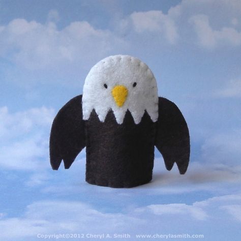 Eagle Finger Puppet : Handstitched Eagle Felt Finger Puppet Abc Quilt, Bird Puppet, Finger Puppet Patterns, Felt Monster, Wood Badge, Felt Puppets, Felt Finger Puppets, Puppet Patterns, Felt Books