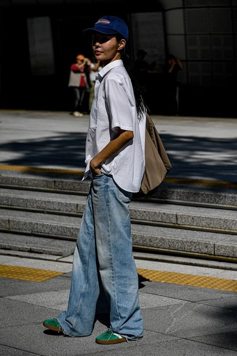 Korea Street Style, Modern Americana, Simple Summer Outfits, Seoul Fashion Week, Seoul Fashion, Korean Brands, Aesthetic Look, Street Style Summer, Cool Street Fashion