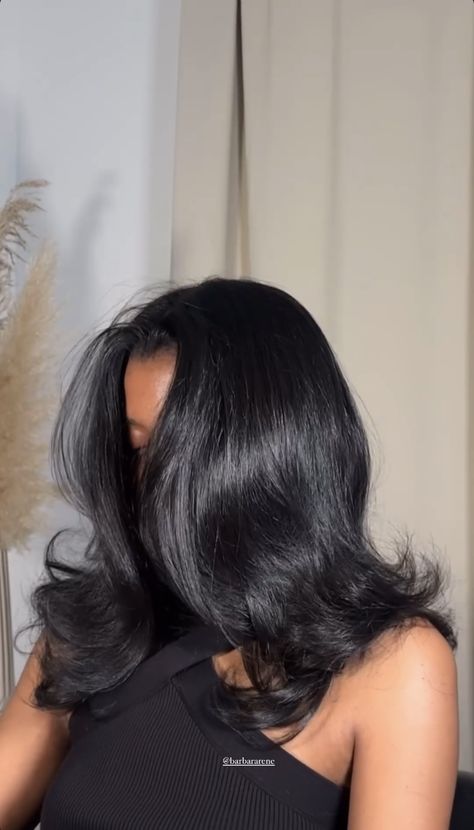 Flips Hair, Black Hair Inspiration, Hair Tips Video, Protective Hairstyles Braids, Flat Iron Hair Styles, Hair Flip, Silk Press, Long Natural Hair, Hair Crush