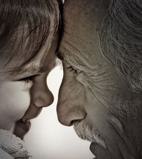 grandpa and grandchild                                                                                                                                                                                 More Hermann Hesse, Manama, Face To Face, Foto Art, Old People, 인물 사진, Growing Old, Family Portraits, Picture Perfect