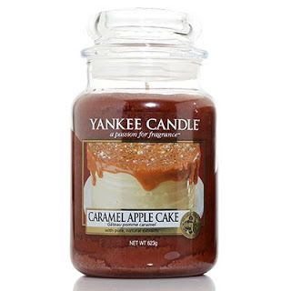 Coquette Candles, Caramel Apple Cake, Yankee Candle Scents, Candle Obsession, Texas Ranger, Candle Scents, Yankee Candles, Room Scents, Food Candles