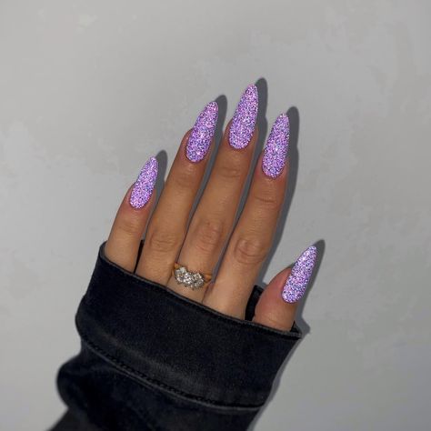 Winter 2023 Nail Trends, Christmas Nails 2023, 2023 Nail, Diy Acrylic Nails, Stiletto Nails Designs, Vacation Nails, Sparkle Nails, Nails 2023, Nail Designs Glitter