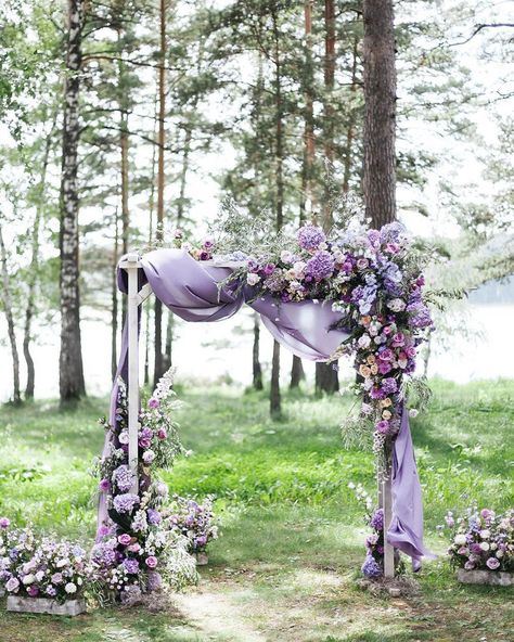 Wedding Centerpieces Lavender Color, Unique Wedding Arches Outdoors, Wedding Arch Flowers Purple, Purple Chuppah, Arbor Wisteria, Wedding Arch Purple, Levander Wedding, Purple Wedding Arch, Dholki Ideas