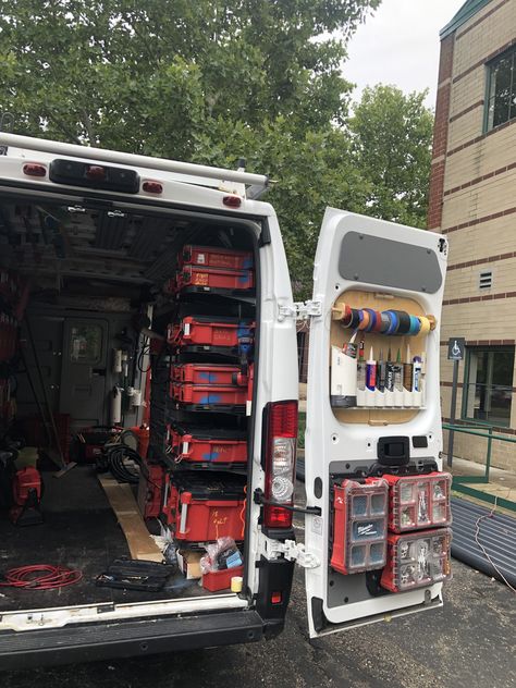 Contractor Van Organization, Electrician Van Setup, Milwaukee Packout Ideas Van, Work Van Storage Ideas, Service Truck Organization, Milwaukee Tool Box Ideas, Van Setup, Work Truck Organization, Work Truck Storage