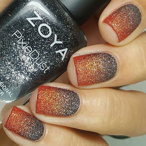 Halloween Nail Art Easy, Black Halloween Nails, Halloween Nails Diy, Texture Gradient, Halloween Nails Easy, Thanksgiving Nail Art, Dip Nails, Her Nails, Thanksgiving Nails