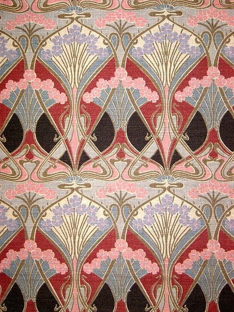 Ianthe Liberty of London vintage sample by retro age vintage fabrics, via Flickr Nouveau Wallpaper, Arte Art Deco, Motifs Art Nouveau, Motif Art Deco, Flowers Illustration, Art Deco Pattern, Art Nouveau Design, Wallpaper Vintage, Liberty Print