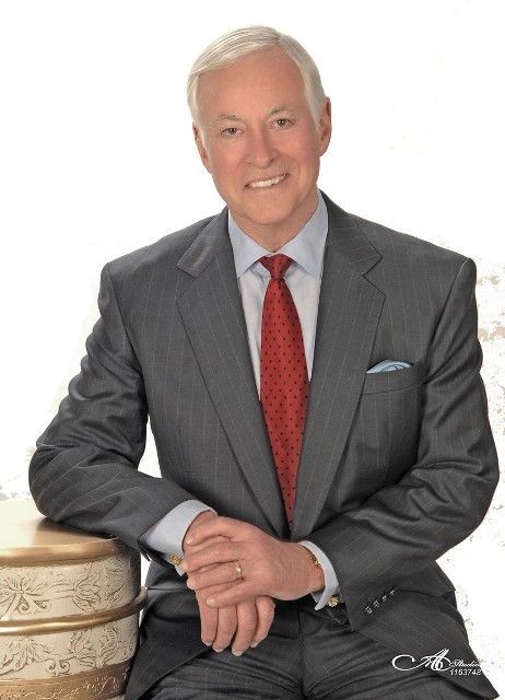 Brian Tracy (born January 5, 1944) - a self-help author, motivational speaker. After dropping out of high school, he spent years working on a tramp steamer, and eventually became a salesman. Struggling at first, he decided to ask other successful salesmen for advice, and then to emulate them. After his second year, he became Vice President. He was only 25 years old. Tramp Steamer, Brian Tracy Quotes, Indesign Tutorials, Emperors New Clothes, Brian Tracy, Self Help Books, Motivational Speaker, Successful People, Inspirational People